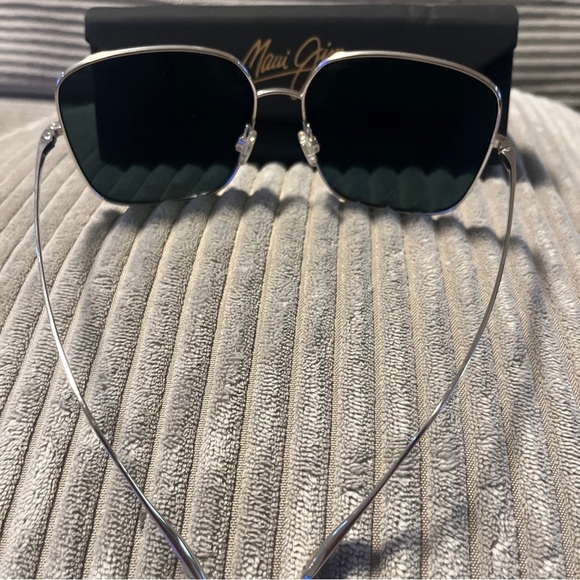 MAUI JIM TRITON MJ 546N-17 ASIAN FIT Silver Neutral Grey Polarized Sunglasses - Picture 3 of 8